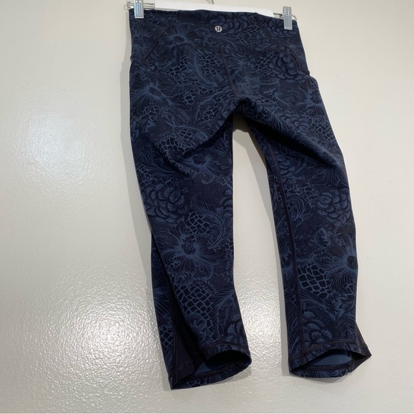 Lululemon Crop Full On Luxtreme Nouveau Mach Blue Black 6 - Picture 10 of 14